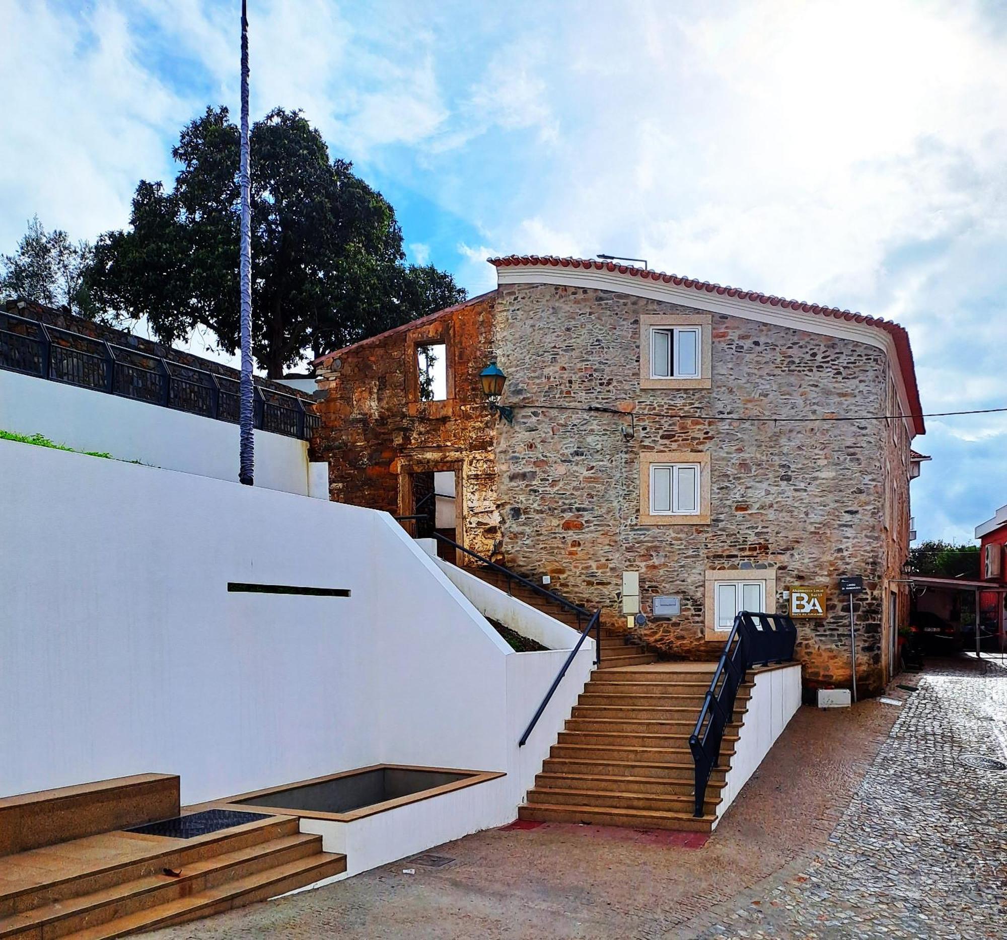 Hotel Largo Da Fonte à Sertã Extérieur photo