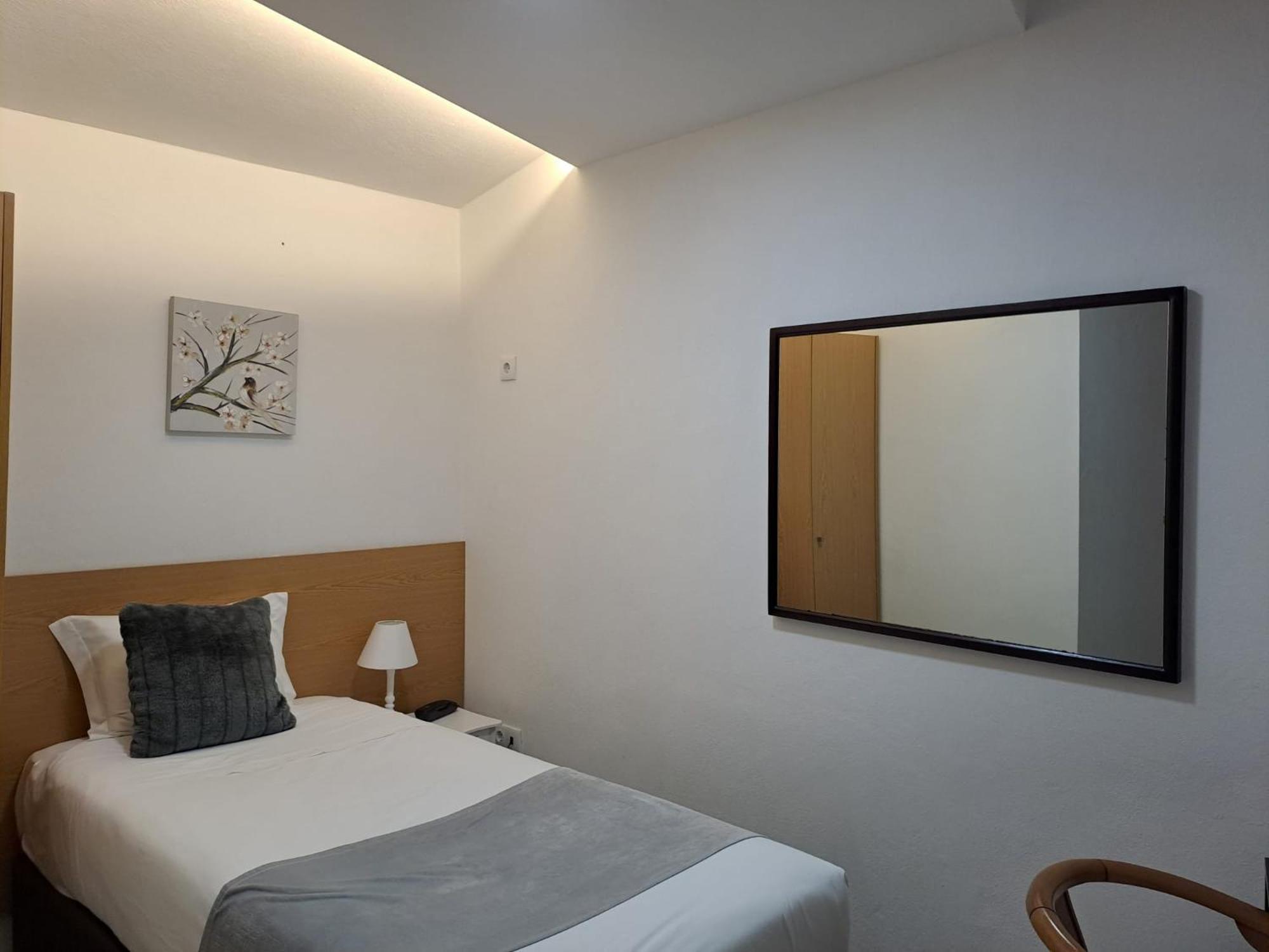 Hotel Largo Da Fonte à Sertã Extérieur photo