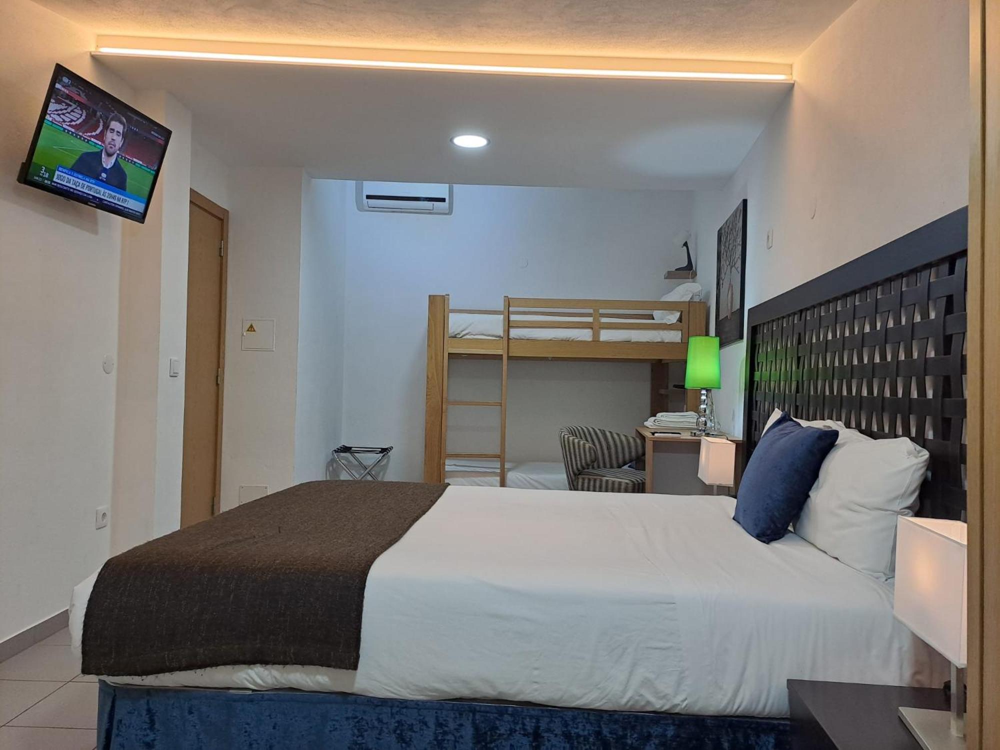 Hotel Largo Da Fonte à Sertã Extérieur photo