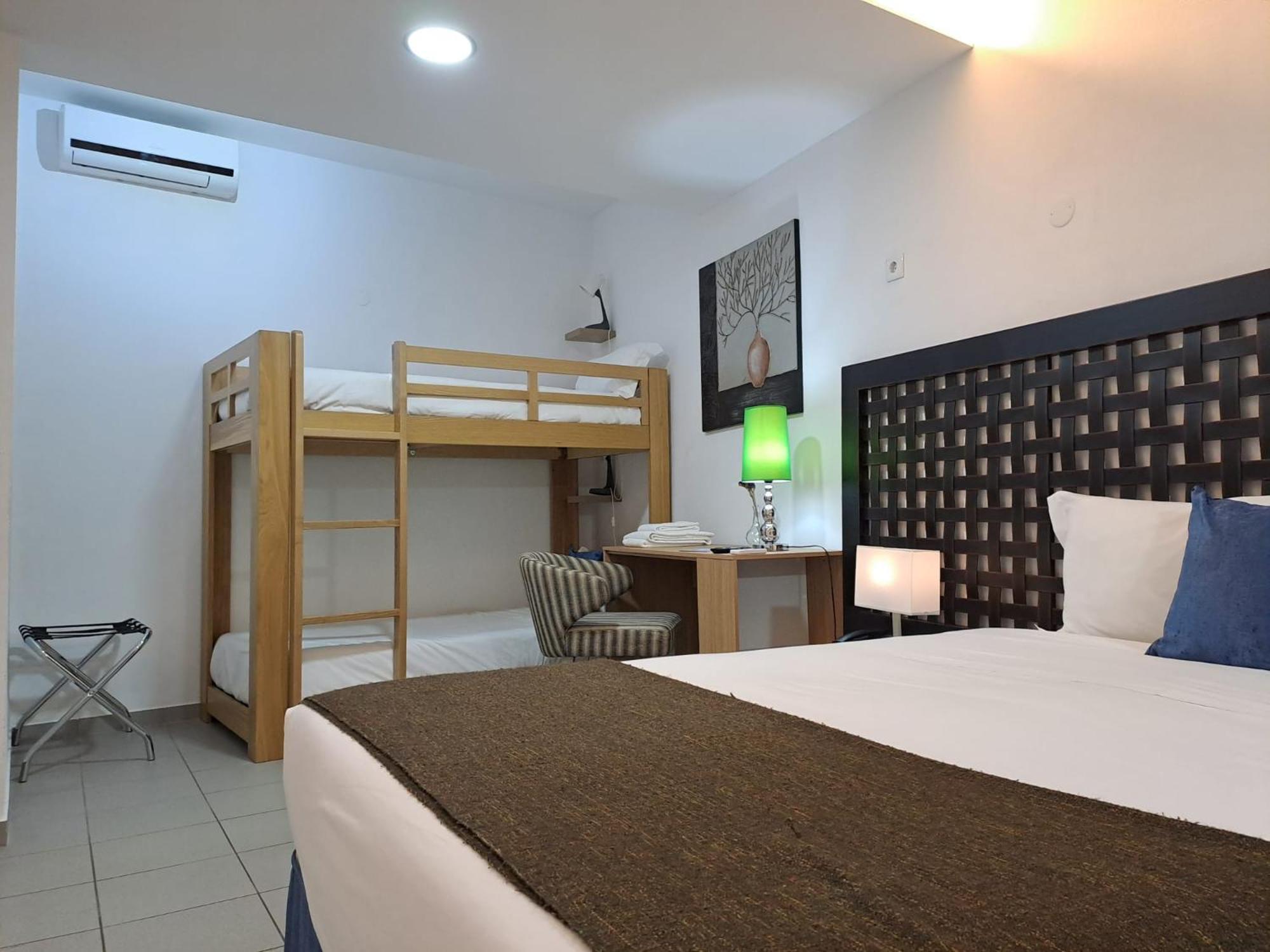 Hotel Largo Da Fonte à Sertã Extérieur photo